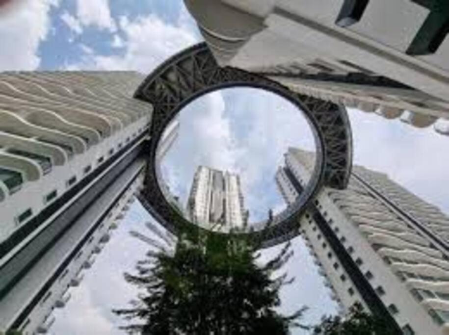 Studio Near Klcc And Lrt With Superb View กัวลาลัมเปอร์ ภายนอก รูปภาพ